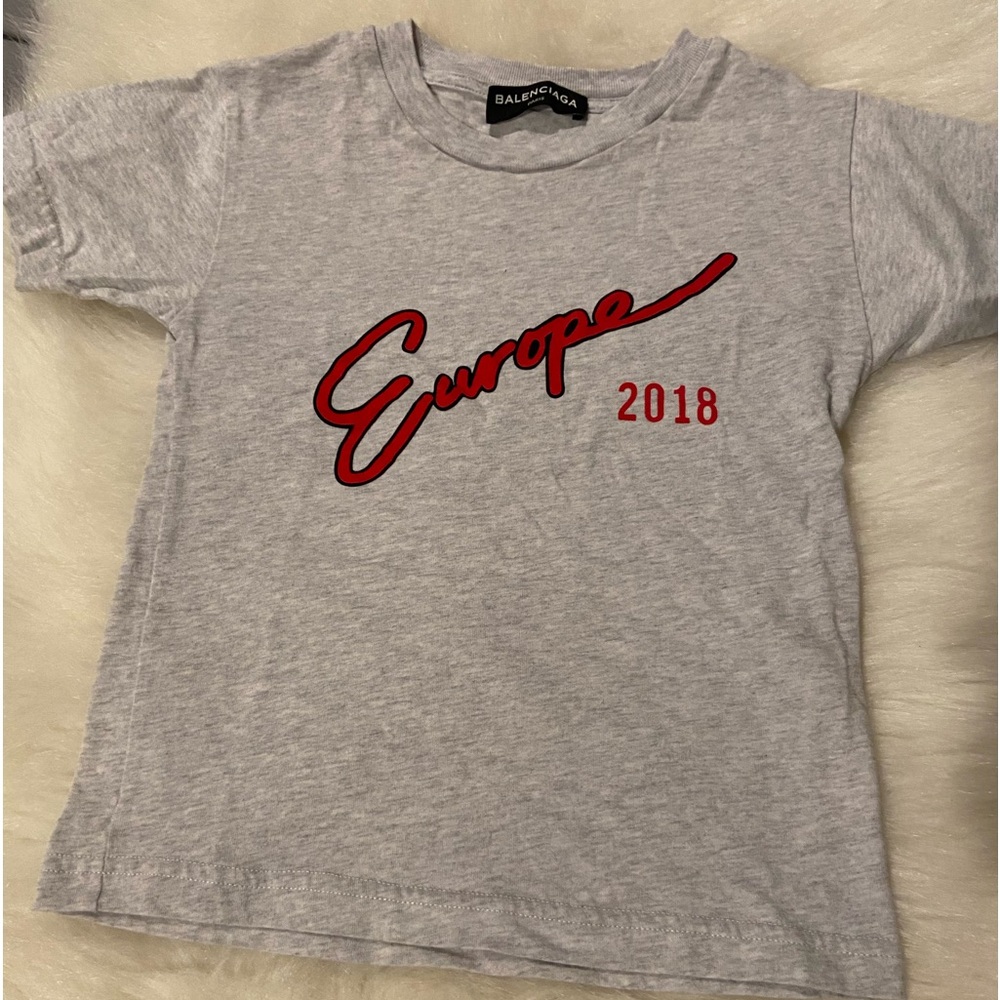 Authentic Balenciaga T-shirt, size 2T perfect condition